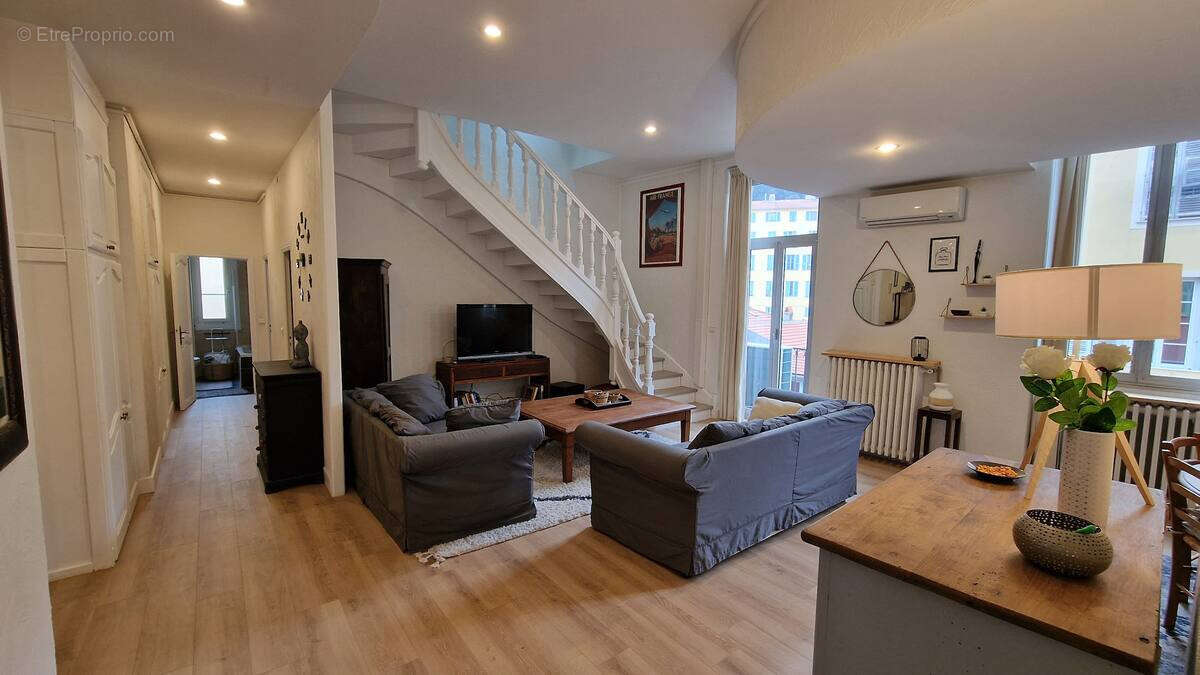 Appartement à NICE