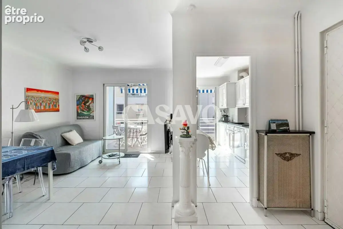 Vente Appartement 3 pièces de 57m² - 06600 Antibes - photo 2