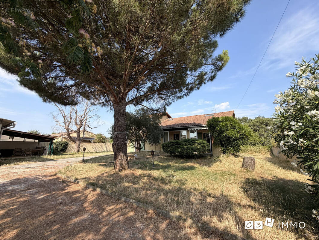 Maison à EAUNES