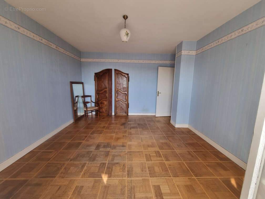 Appartement à TASSIN-LA-DEMI-LUNE