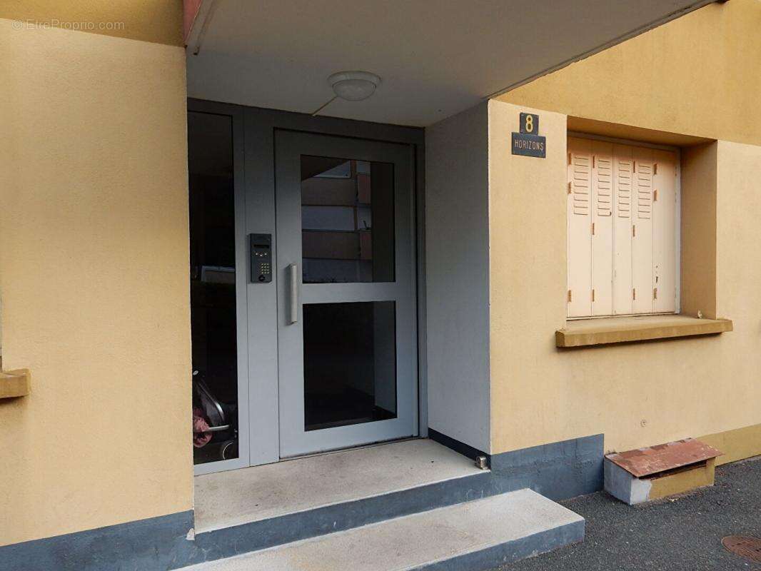 Appartement Saint Etienne 3 pièce(s) 53.06 m2 - photo 2