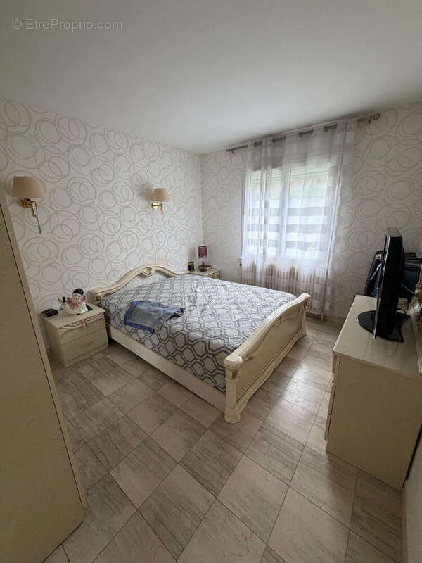 Maison à SARCELLES