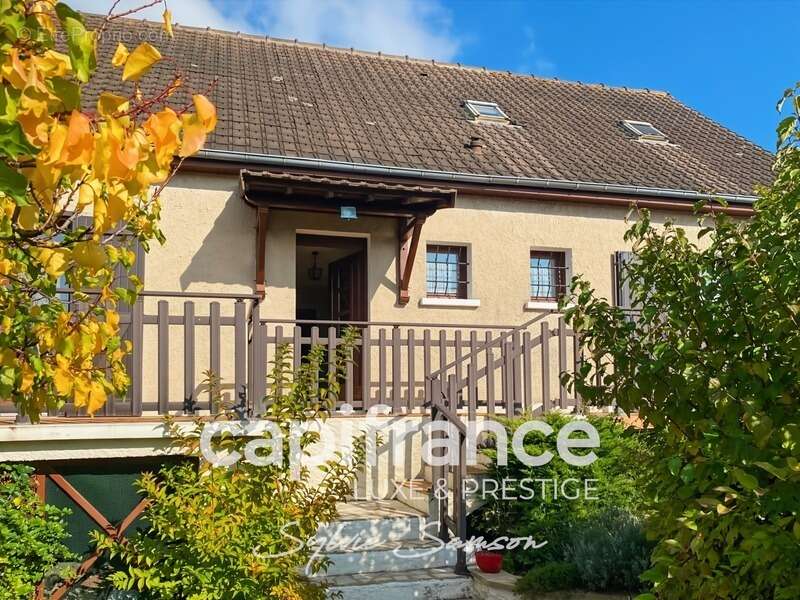 Maison à BREUIL-BOIS-ROBERT