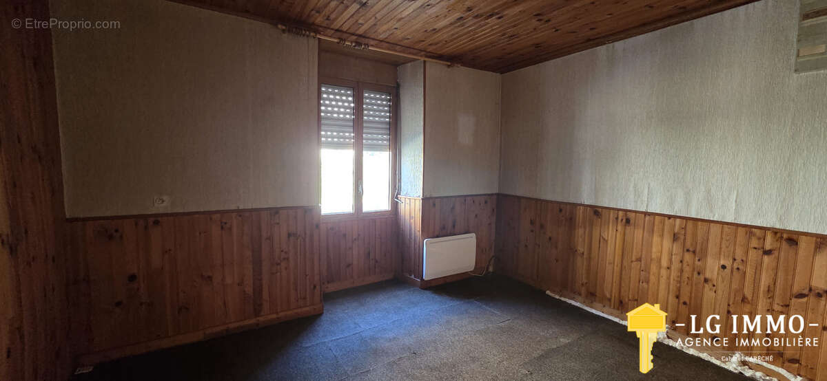 Maison charentaise de 153 m2 + dépendances et jardin - photo 11