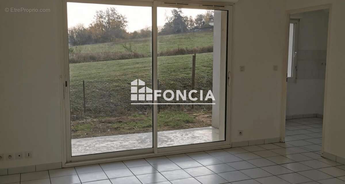 Appartement à PUJOLS