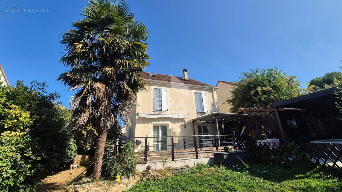 Maison à BRIE-COMTE-ROBERT