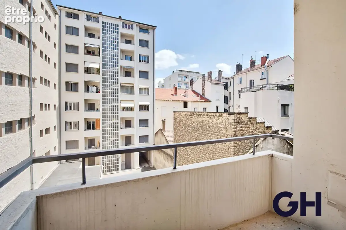 4 pièces Lyon 6e - Élégance, volumes, rue Duguesclin - photo 8