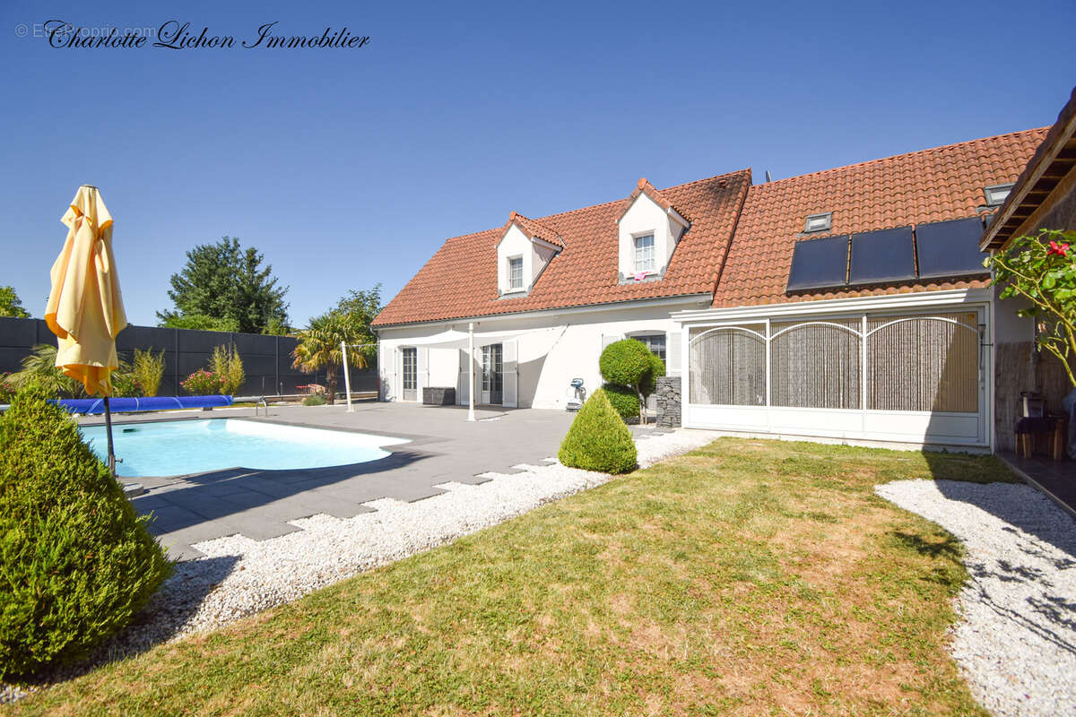 Maison à AULNAT