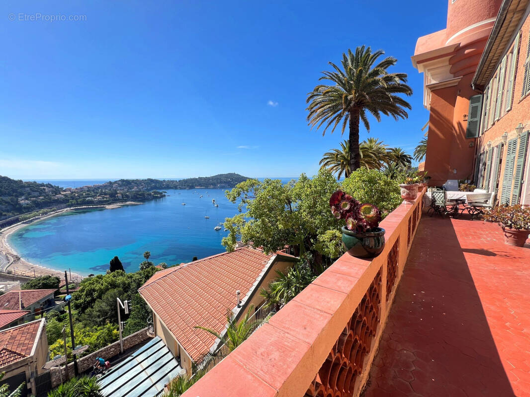 Appartement à VILLEFRANCHE-SUR-MER