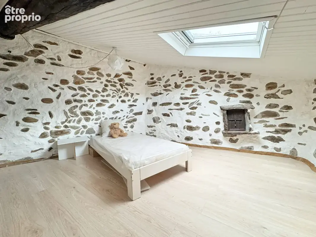 Vinca : maison de ville 3 pièces - 87 m²  pierres apparentes et cachet de l'ancien !! - photo 17