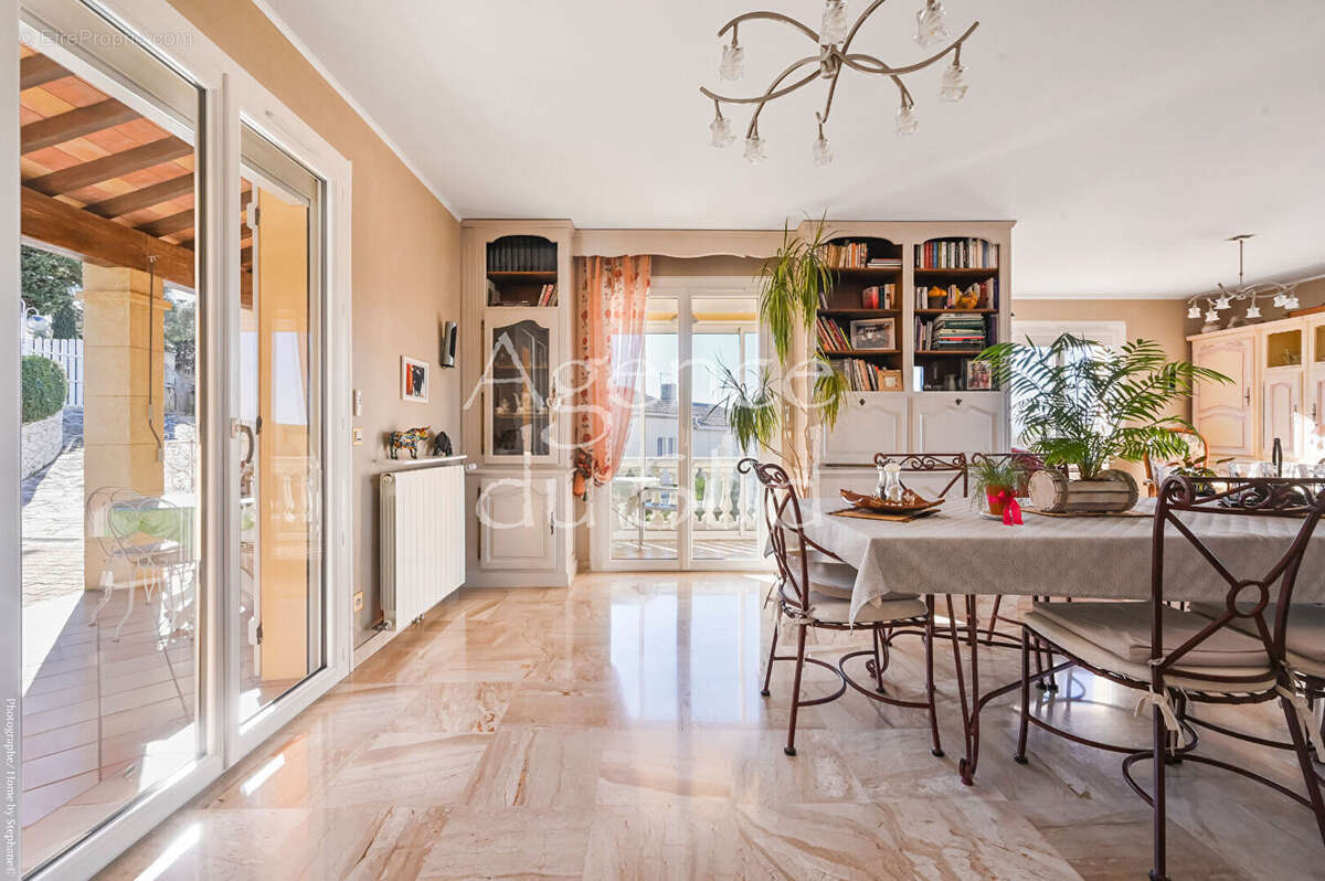 Maison à CARNOUX-EN-PROVENCE