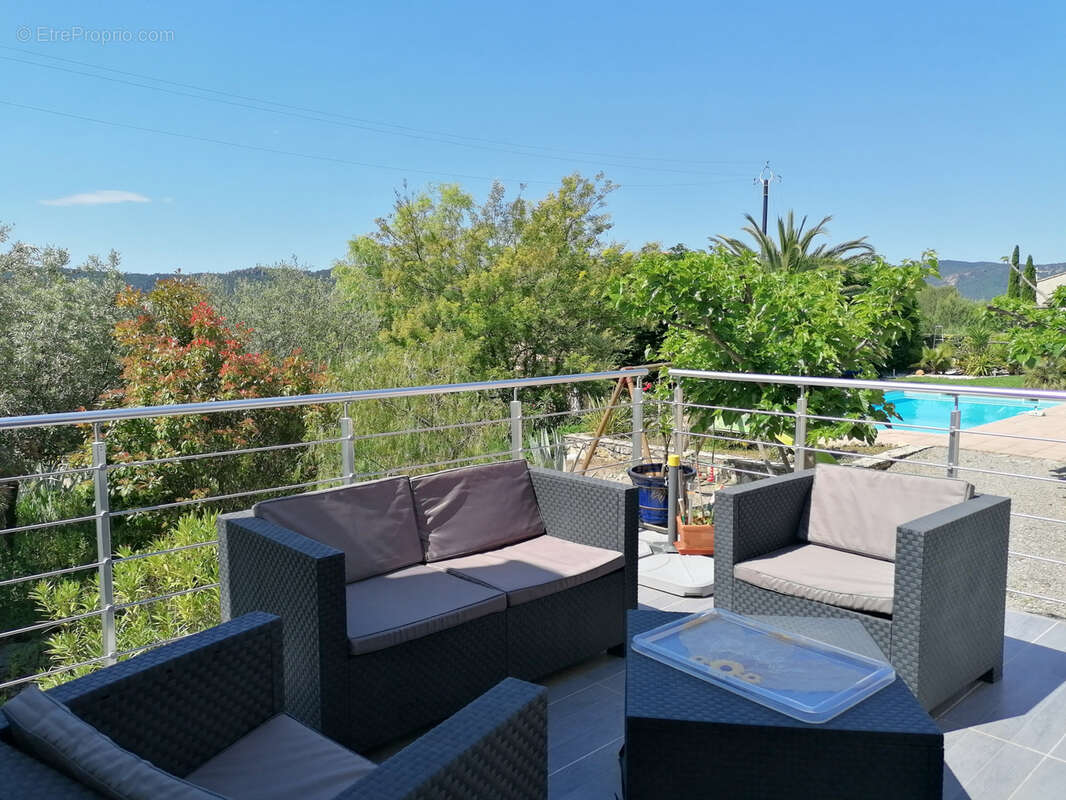 Maison à BAGNOLS-EN-FORET