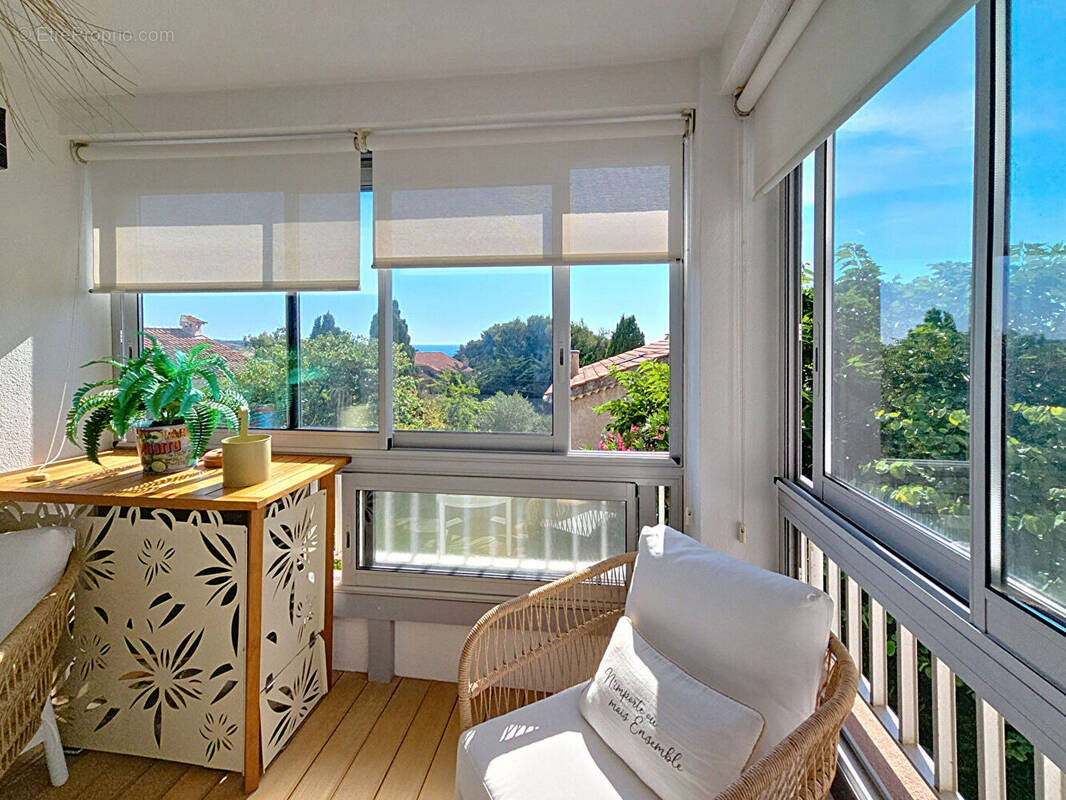 Appartement à SIX-FOURS-LES-PLAGES