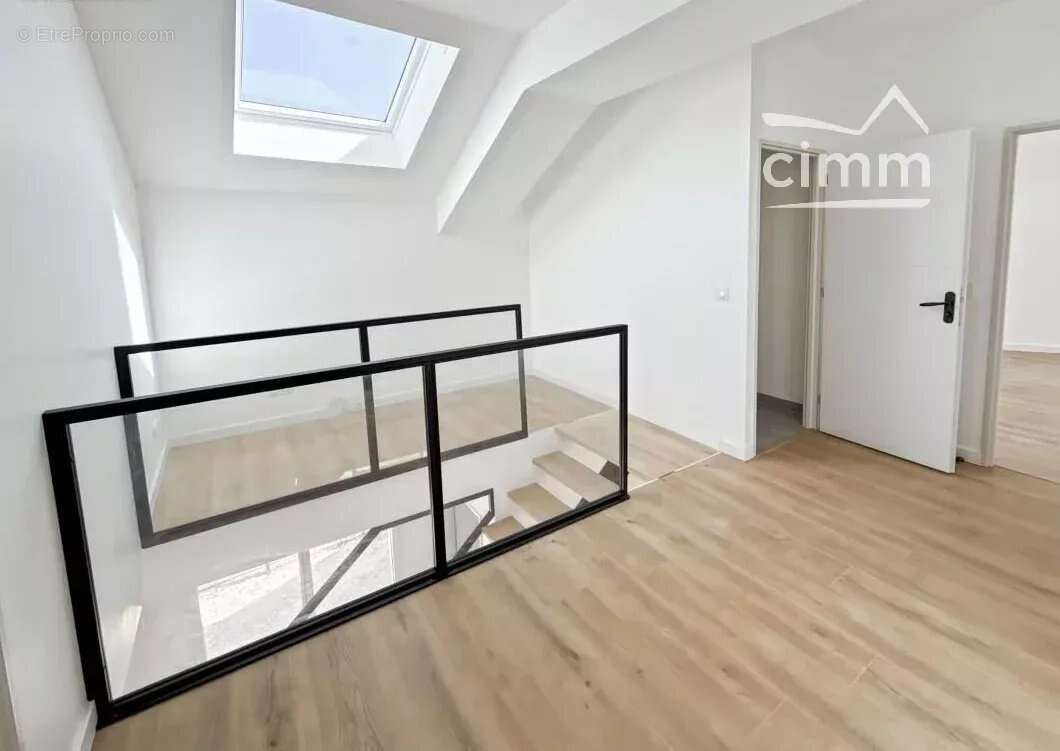 Maison à SAINT-CYR-EN-VAL