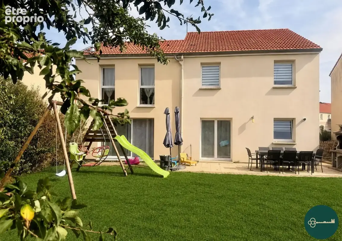 Maison à TOUL
