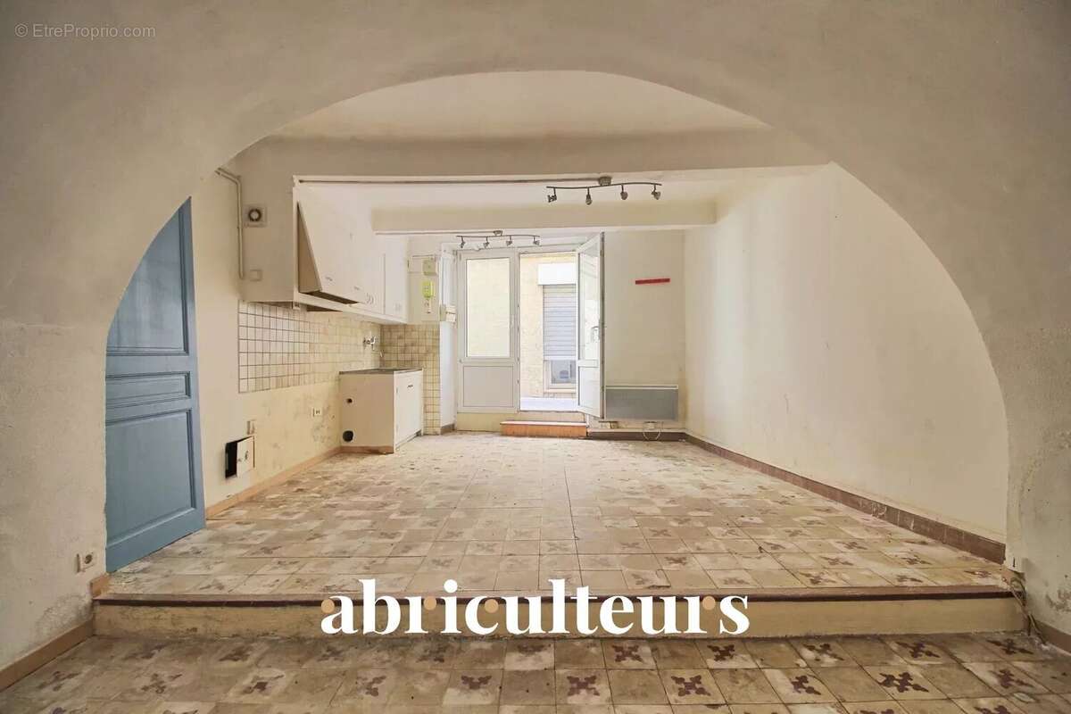 Appartement à ROGNES