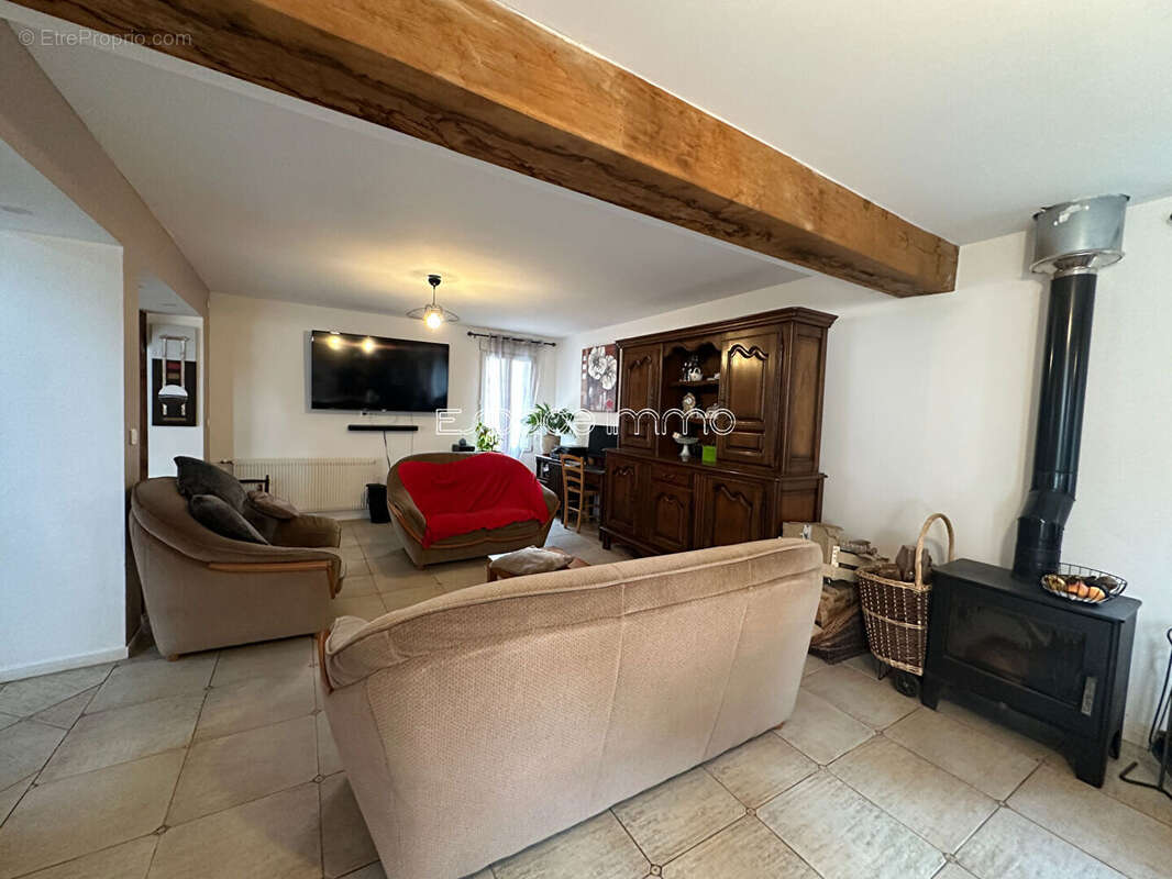 Maison à MONTVILLE