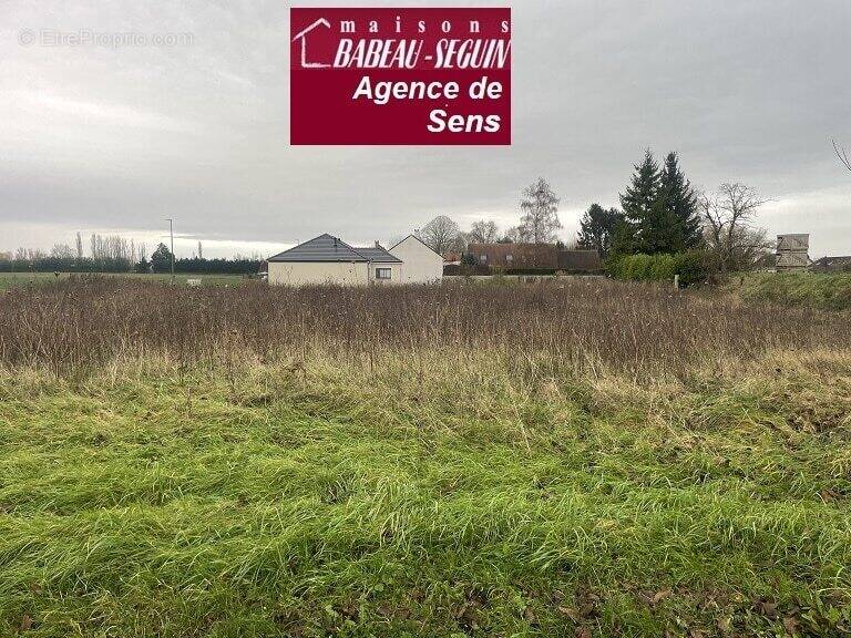 Terrain à SAINT-DENIS