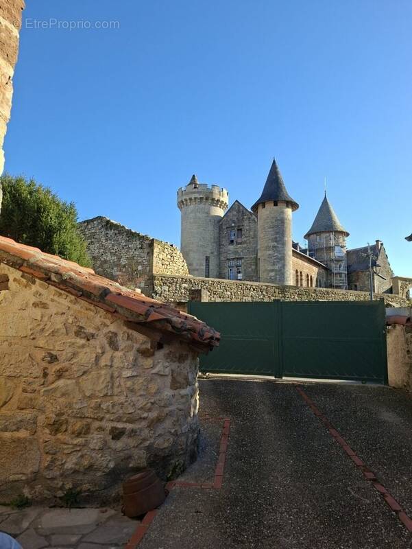 Maison à LENTILLAC-SAINT-BLAISE