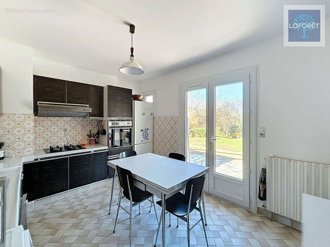Maison de caractère, 3 chambres et deux appartements. - photo 9