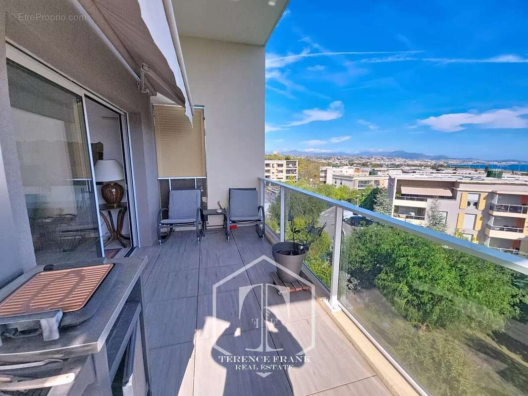 Appartement à VILLENEUVE-LOUBET