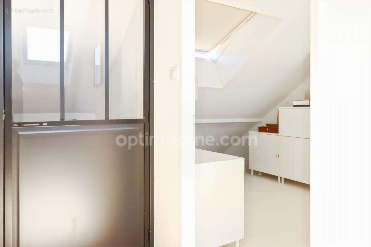 Maison de Charme - 132 m² - 6 pièces - 4 Chambres - Carport Double - Terrain 1256 m² -SAINT HILAIRE LA TREILLE (87) - photo 16