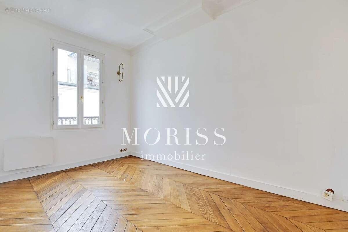 Appartement à PARIS-3E