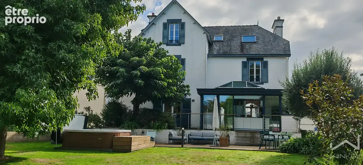Maison de Maître au coeur de la ville avec jardin au calme - photo 18
