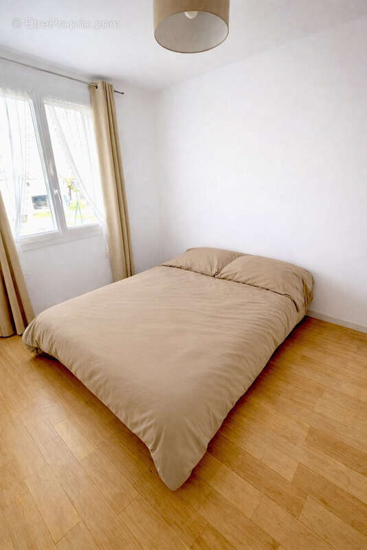 Meublé par ia - Maison à SUIPPES