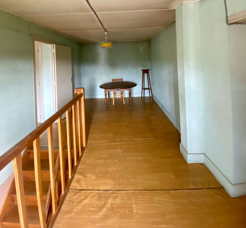 Maison à SAINT-PIERRE-LAVAL