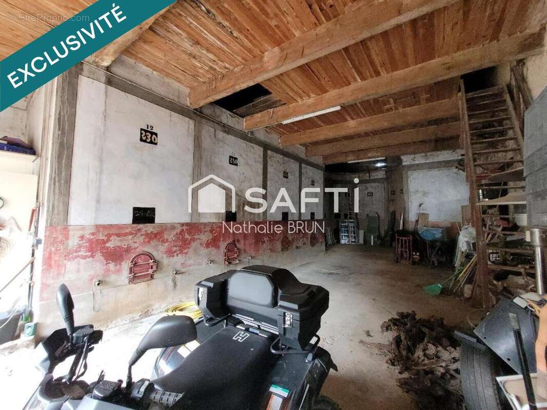 Photo 4 - Parking à PUISSERGUIER