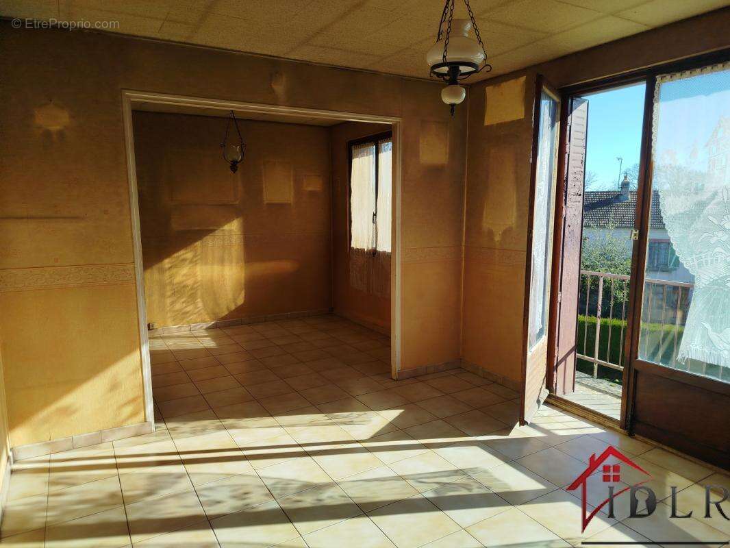 Maison à CHAMPSEVRAINE