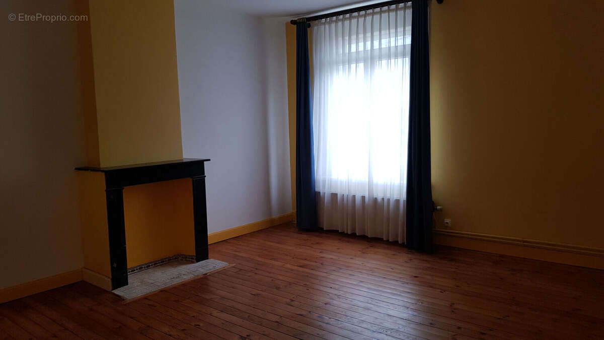 Maison à NEUVILLE-BOURJONVAL