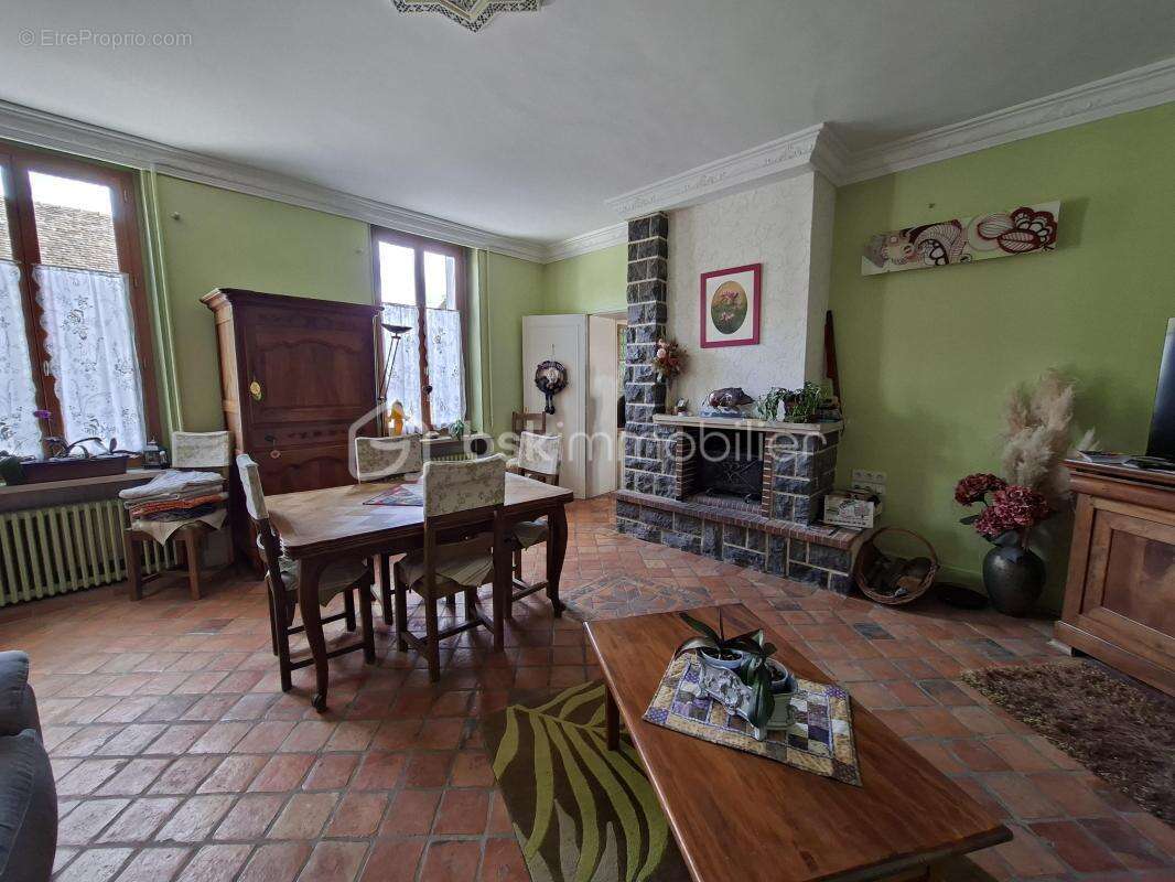 Maison à SAINT-BENOIT-SUR-LOIRE