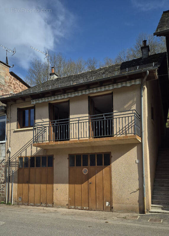 Maison à VILLECOMTAL