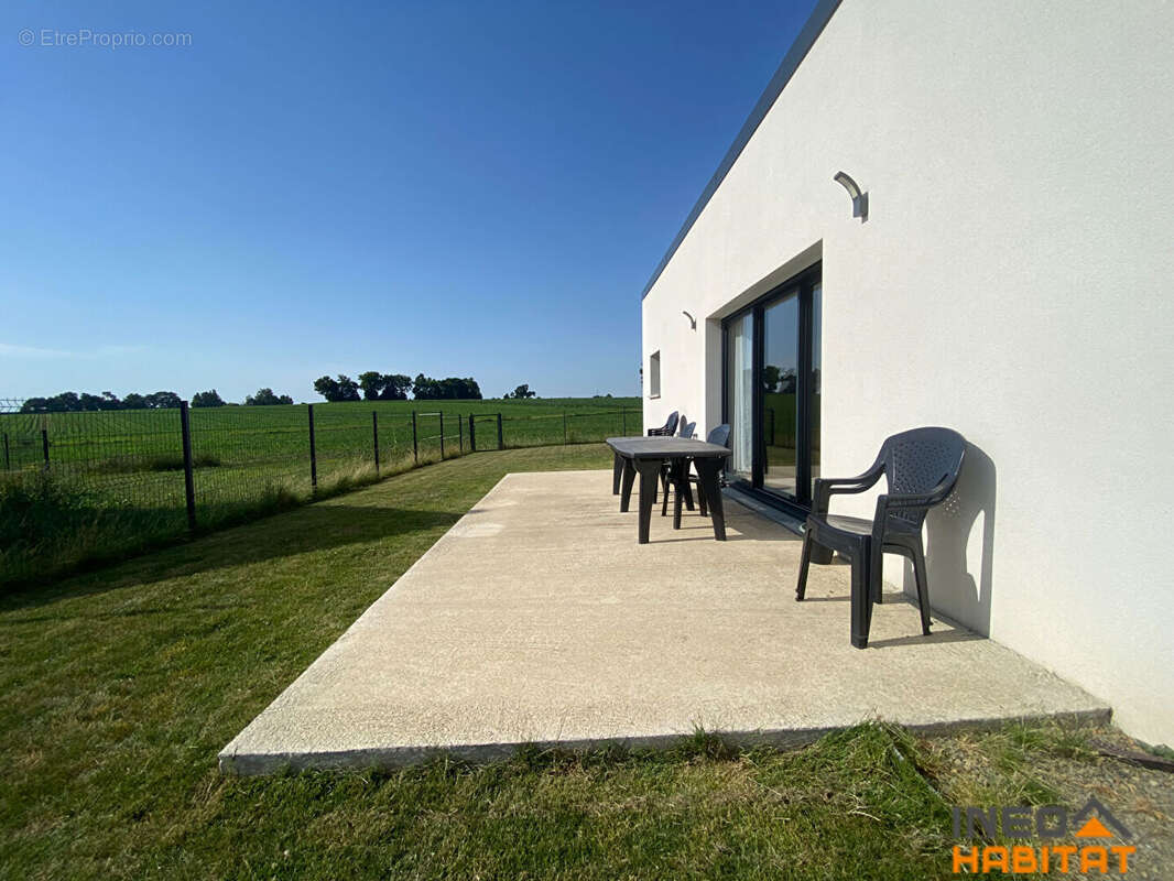 Maison La Chapelle Du Lou Du Lac 4 pièce(s) 74 m2 - photo 3