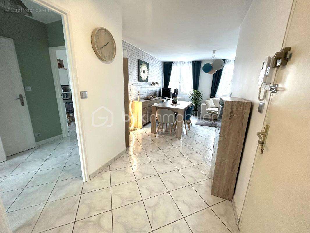 Appartement à FLEURY-LES-AUBRAIS