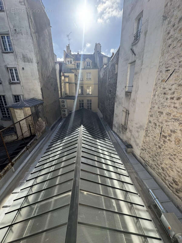 Appartement à PARIS-3E