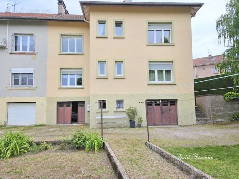 Maison à CHATEL-SUR-MOSELLE