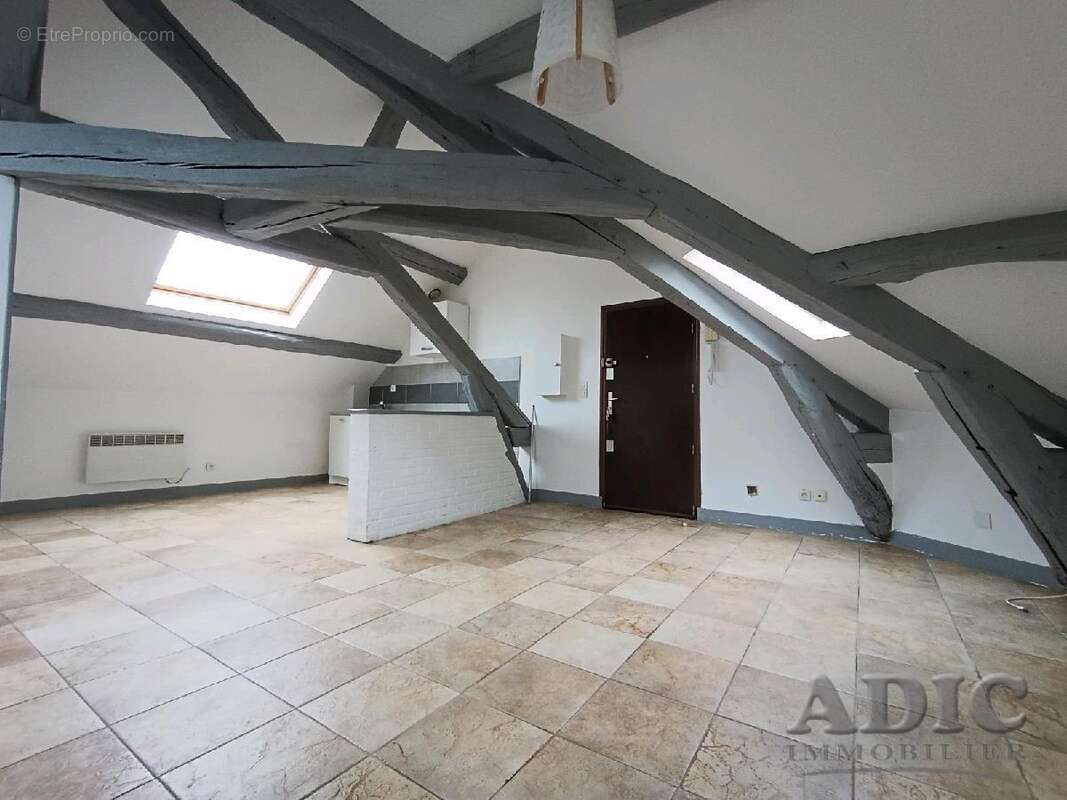 Appartement à LE PLESSIS-BELLEVILLE