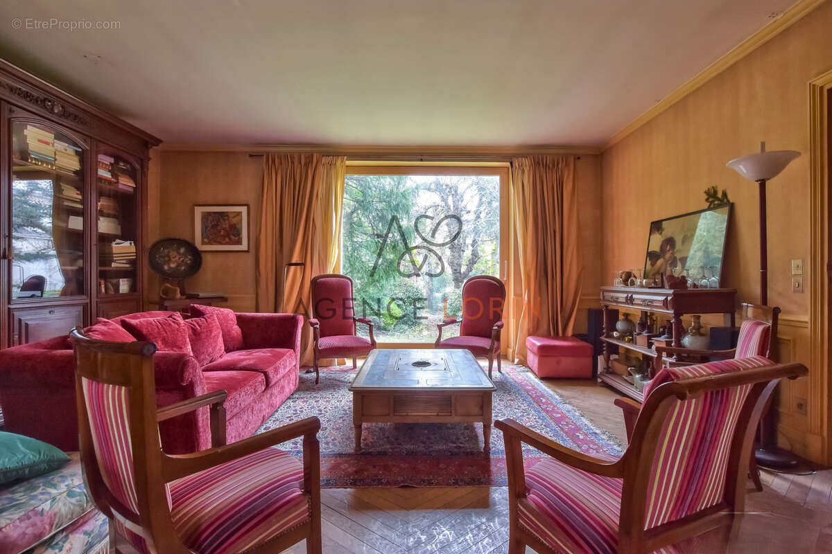 Maison à LE VESINET
