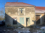 Maison à RIVIERE-LES-FOSSES