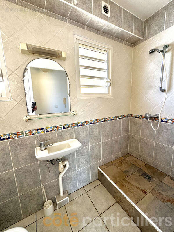 Appartement à L'ETANG-SALE