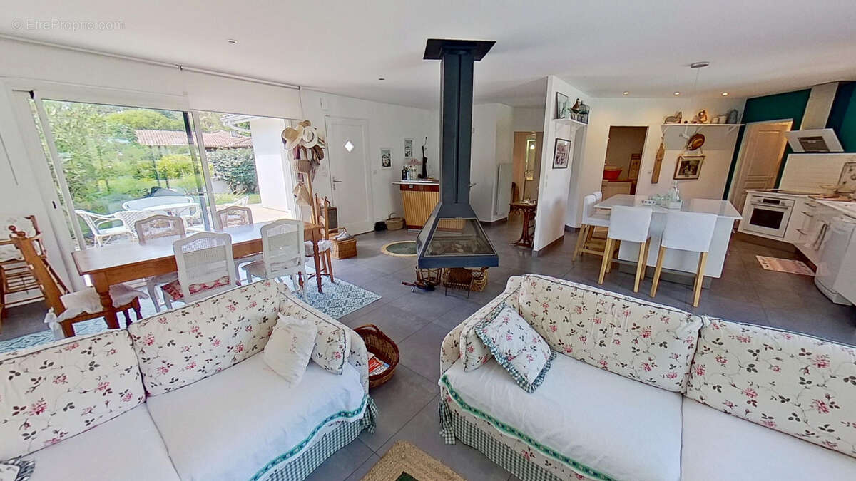 Maison à GUJAN-MESTRAS