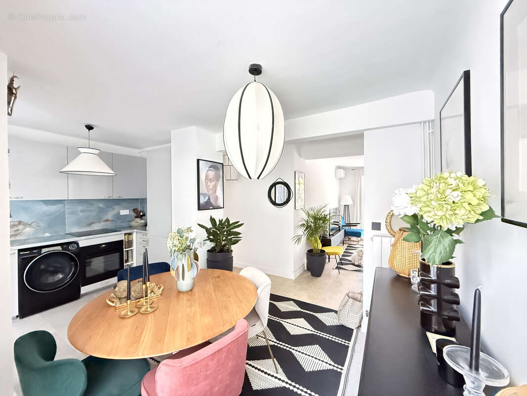 Appartement à SIX-FOURS-LES-PLAGES