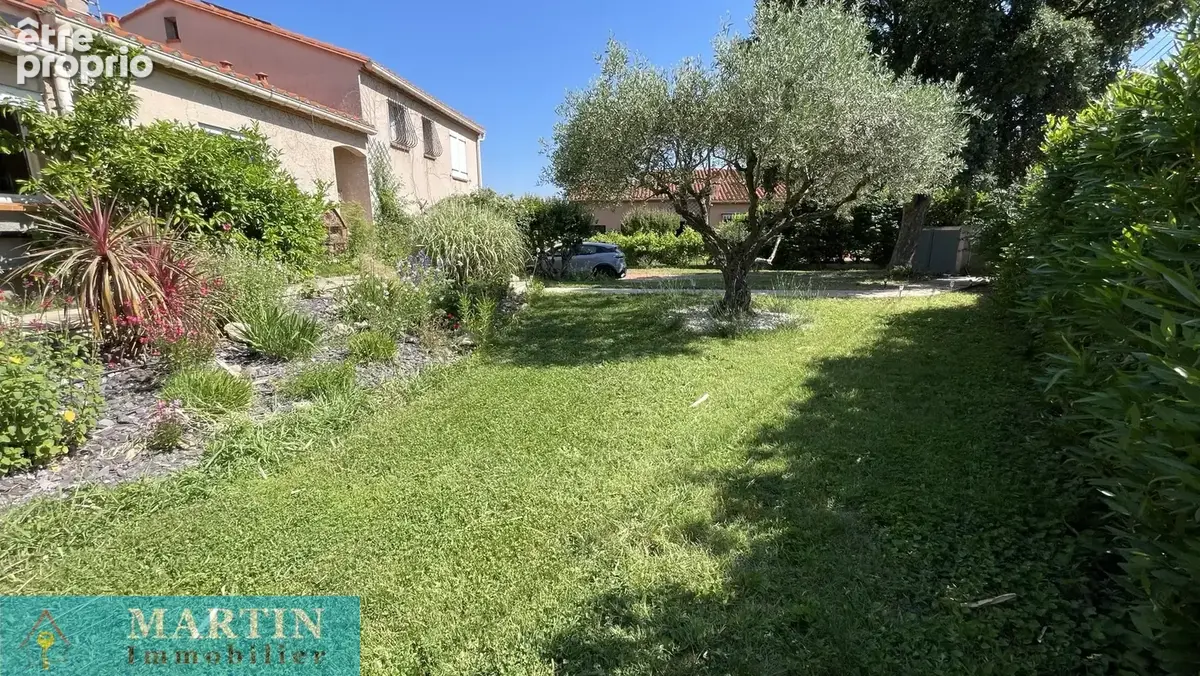 Magnifique villa avec piscine et terrain arbore - photo 13