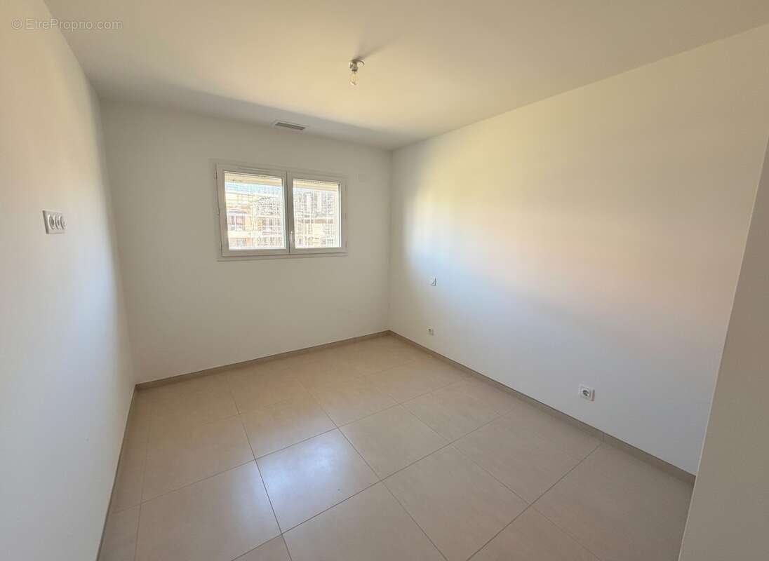 Maison 87 m² à Le Boulou  - photo 4