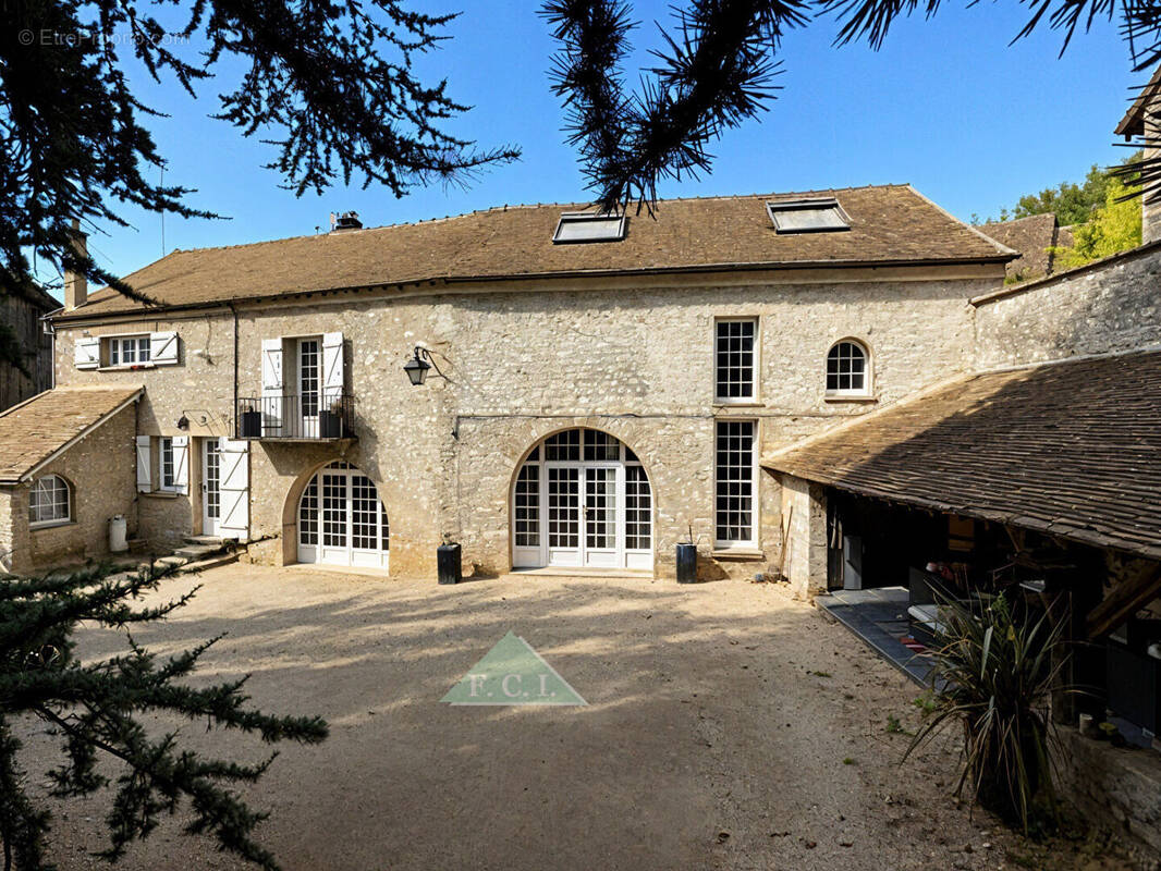 Maison à MAULE