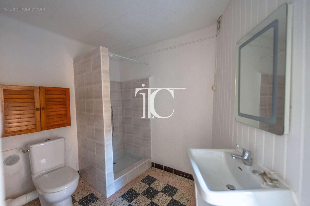 Appartement T3 au Cur du Village des Vans - photo 7