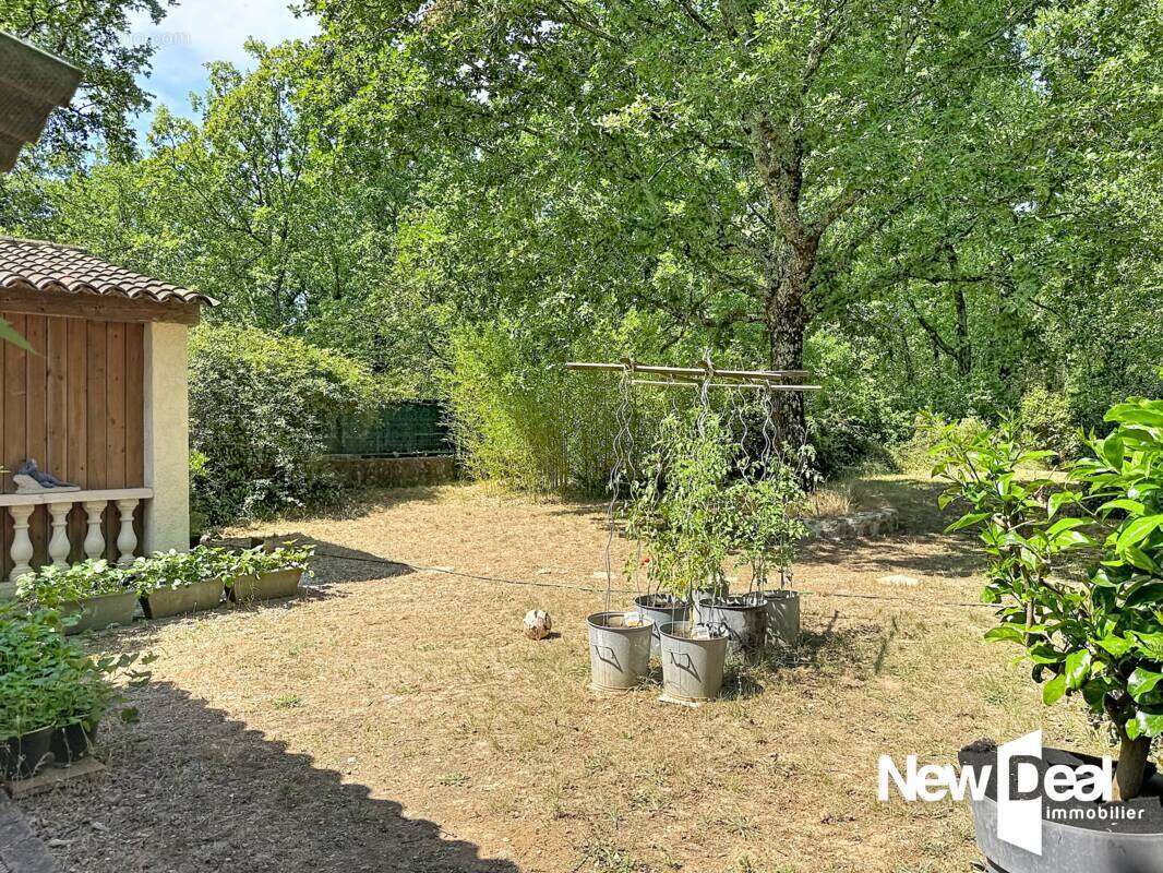 Maison à TOURRETTES